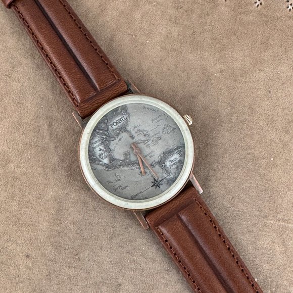Vintage Fossil North and South America along with Mexico Watch - Picture 8 of 10